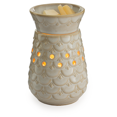 Scalloped Vase Midsize Illumination