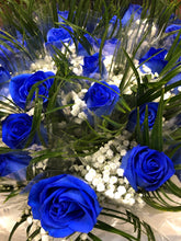Charger l&#39;image dans la galerie, Rose bleu pour graduation
